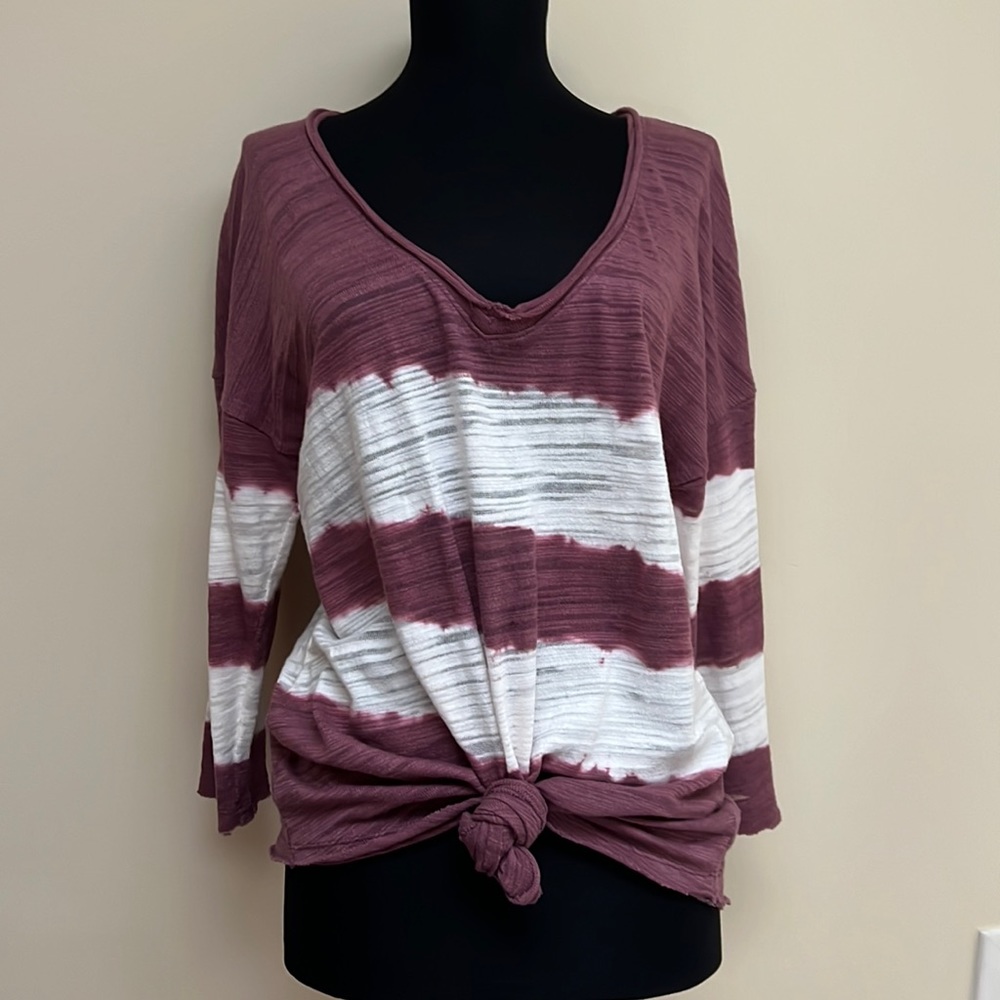 Brand new with tags size medium, super cute lounge lightweight top